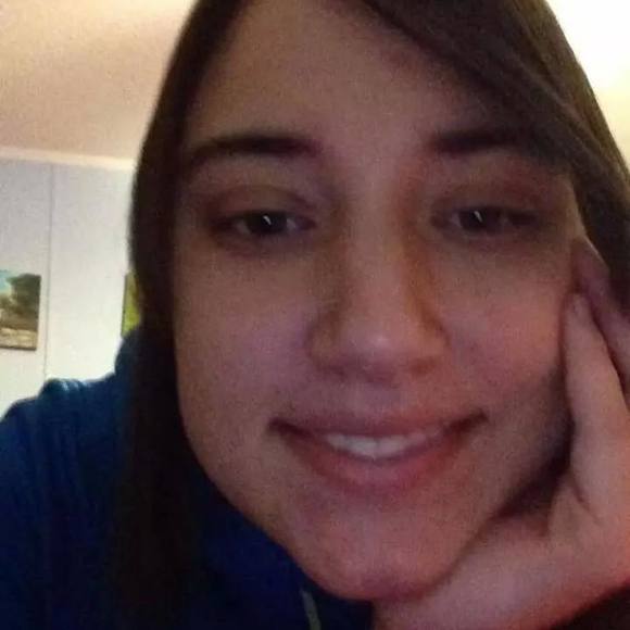 Meet your Posher, Stephanie - Picture 1 of 1